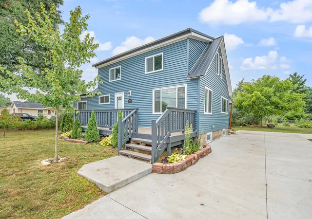 1st image of 1085 Maple St, Baldwin, MI 49304 | MLS# 72026041394