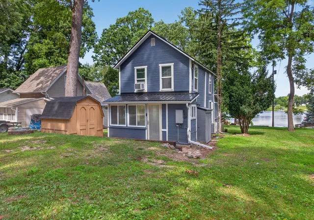 Photo 1 of Single family home for sale at 2210 Lakeview Dr, Brooklyn, MI 49230 | MLS# 55026041397 | Listing updated on 2026-08-24