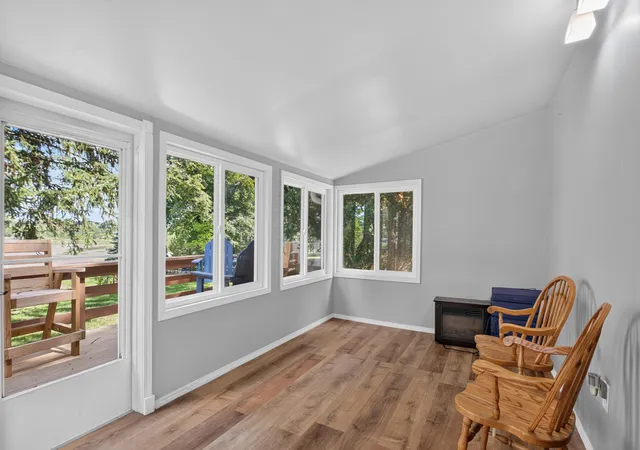 Photo 4 of Single family home for sale at 2210 Lakeview Dr, Brooklyn, MI 49230 | MLS# 55026041397 | Listing updated on 2026-08-24