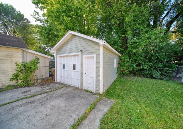 25th image of 727 Union St, Jackson, MI 49203 | MLS# 55026041402