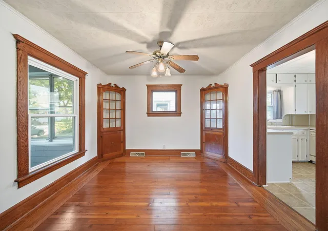 Photo 4 of Single family home for sale at 727 Union St, Jackson, MI 49203 | MLS# 55026041402 | Listing updated on 2026-09-03