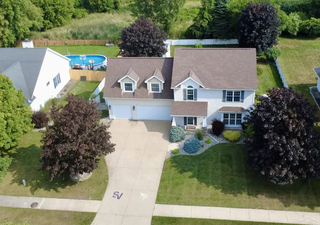 Photo 1 of Single family home for sale at 8876 Valleyview Ct, Saginaw, MI 48609 | MLS# 61050217834 | Listing updated on 2026-08-07