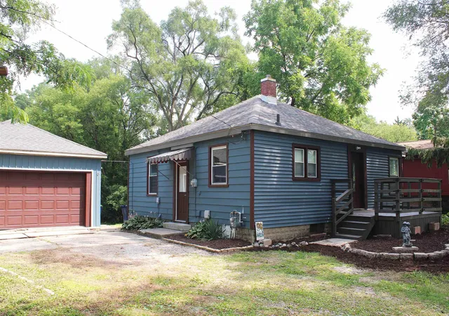 Photo 1 of Sale Pending at 3895 S Washington Rd, Saginaw, MI 48601 | MLS# 61050217835 | Listing updated on 2026-09-10