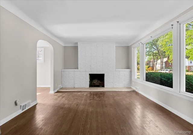 Photo 4 of Single family home for sale at 15874 Ashton Rd, Detroit, MI 48223 | MLS# 20261062465 | Listing updated on 2026-08-24
