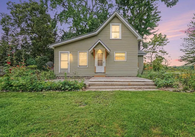 1st image of 4196 N Coleman, Warren Township Midland, MI 48618 | MLS# 79080072088
