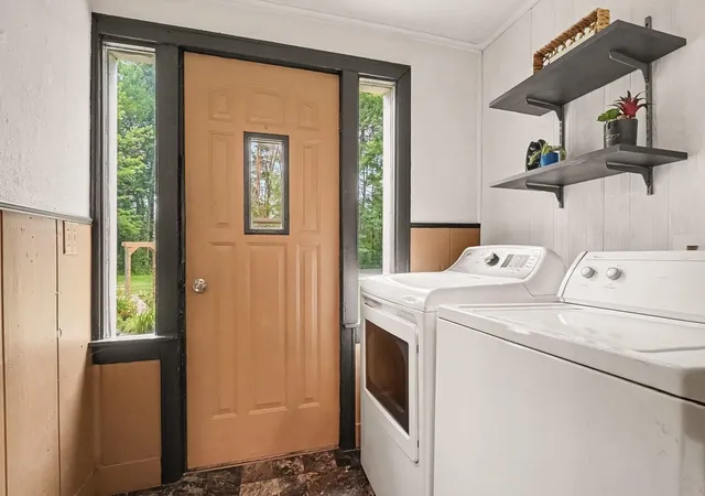 Photo 3 of Single family home for sale at 4196 N Coleman, Warren Township Midland, MI 48618 | MLS# 79080072088 | Listing updated on 2026-08-26