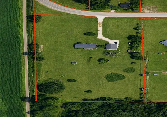 Photo 3 of Single family home for sale at 12945 Saddler Rd, Plainwell, MI 49080 | MLS# 65026041422 | Listing updated on 2026-09-14