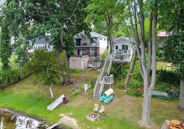Photo 3 of Single family home for sale at 52784 Twin Lakeview Dr, Dowagiac, MI 49047 | MLS# 69026041423 | Listing updated on 2026-08-17
