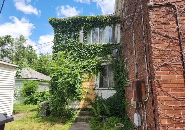 Photo 3 of Multi family home for sale at 17569 Northlawn St, Detroit, MI 48221 | MLS# 20261062479 | Listing updated on 2026-08-08