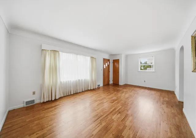 Photo 3 of Single family home for sale at 3109 Queen St, Spring Arbor, MI 49283 | MLS# 55026041426 | Listing updated on 2026-09-11