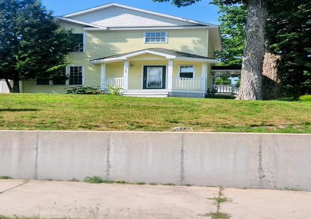 2nd image of 538 W Upton Ave, Reed City, MI 49677 | MLS# 72026041428