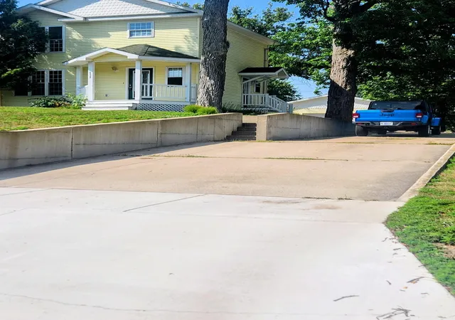 3rd image of 538 W Upton Ave, Reed City, MI 49677 | MLS# 72026041428