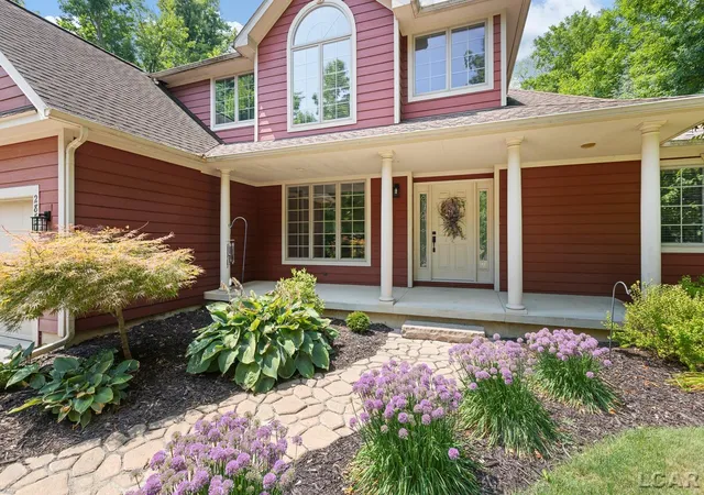 Photo 3 of Single family home for sale at 2850 Lee Marie Dr, Adrian, MI 49221 | MLS# 56050217846 | Listing updated on 2026-09-18