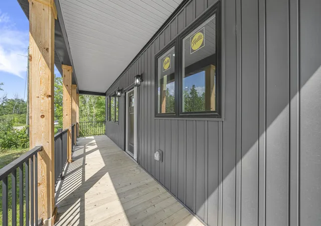 3rd image of 1713 Vanderlip Rd, Traverse City, MI 49686 | MLS# 78080072100