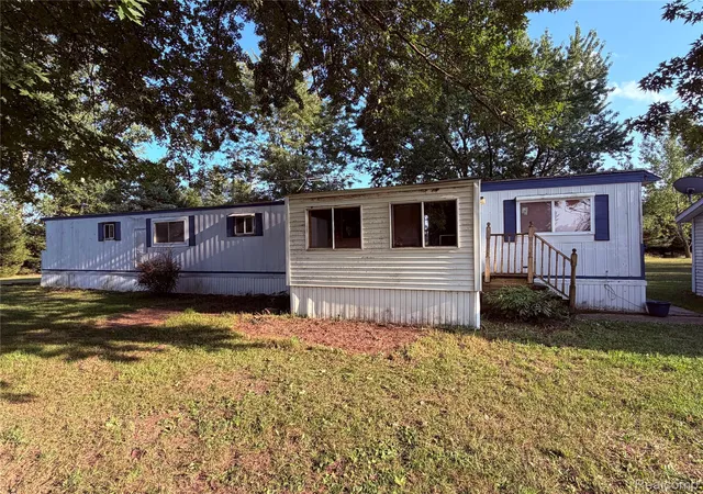 Photo 2 of Single family home for sale at 5656 Delong Rd, Cass City, MI 48726 | MLS# 20261062492 | Listing updated on 2026-09-24