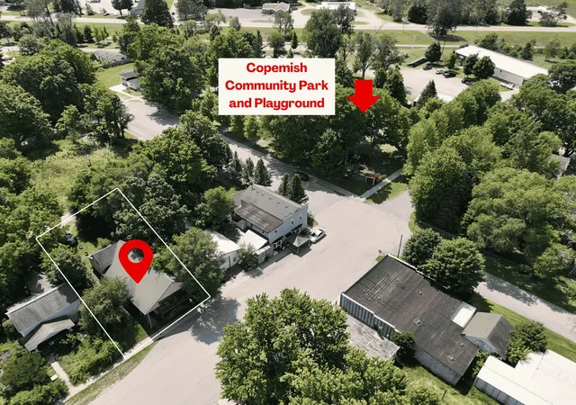 Photo 3 of Single family home for sale at 18781 Maple St, Copemish, MI 49625 | MLS# 67026041444 | Listing updated on 2026-08-08