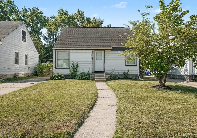Photo 1 of Single family home for sale at 24435 Colgate St, Dearborn Heights, MI 48125 | MLS# 20261062508 | Listing updated on 2026-08-30