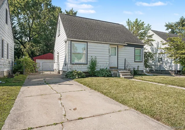 Photo 2 of Single family home for sale at 24435 Colgate St, Dearborn Heights, MI 48125 | MLS# 20261062508 | Listing updated on 2026-08-30