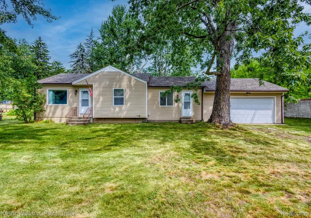 2nd image of 2244 Hammerslea Rd, Lake Orion, MI 48359 | MLS# 20261062511