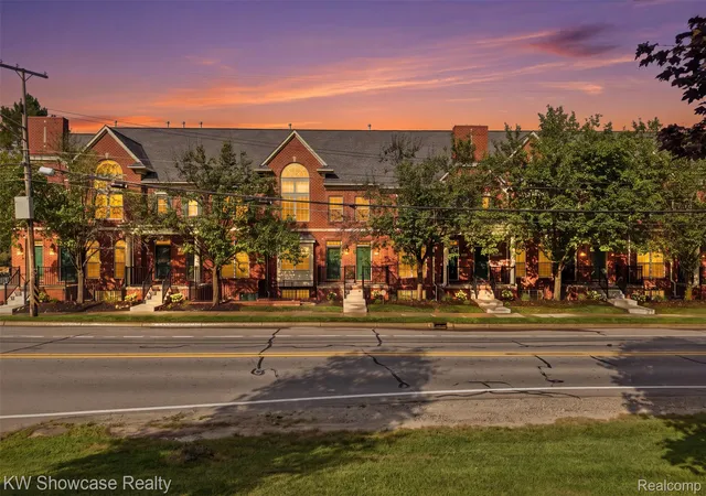 34th image of 480 Village Ln, Milford, MI 48381 | MLS# 20261062513