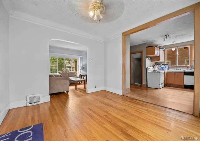 Photo 2 of Single family home for sale at 16219 Inverness St, Detroit, MI 48221 | MLS# 20261062522 | Listing updated on 2026-08-17