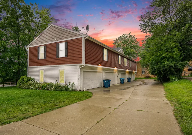 Multi family home for sale at 1312 Lafayette Ave, Kalamazoo, MI 49006 | MLS# 65026041452