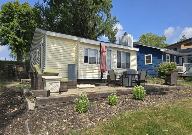 Photo 1 of Single family home for sale at 336 Dewey Lake Beach Rd, Brooklyn, MI 49230 | MLS# 55026041461 | Listing updated on 2026-09-08