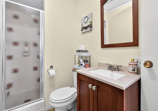 Photo 4 of Single family home for sale at 1516 Timberlane Dr, Saint Joseph, MI 49085 | MLS# 69026041468 | Listing updated on 2026-08-31
