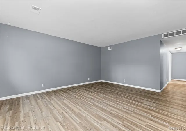 Photo 3 of Single family home for sale at 24089 Hopkins St, Dearborn Heights, MI 48125 | MLS# 20261062541 | Listing updated on 2026-08-20