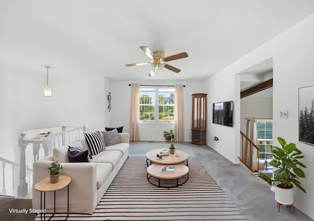 Photo 2 of Single family home for sale at 2129 Heights Dr, Brooklyn, MI 49230 | MLS# 81026041474 | Listing updated on 2026-08-08