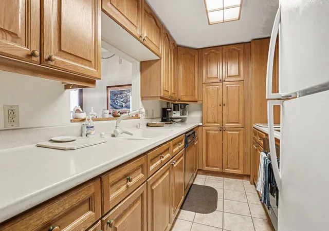4th image of 109 Campau Cir Nw, Grand Rapids, MI 49503 | MLS# 65026041475