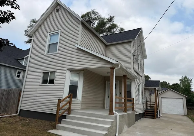 1st image of 43 Southview St Sw, Grand Rapids, MI 49507 | MLS# 65026041476