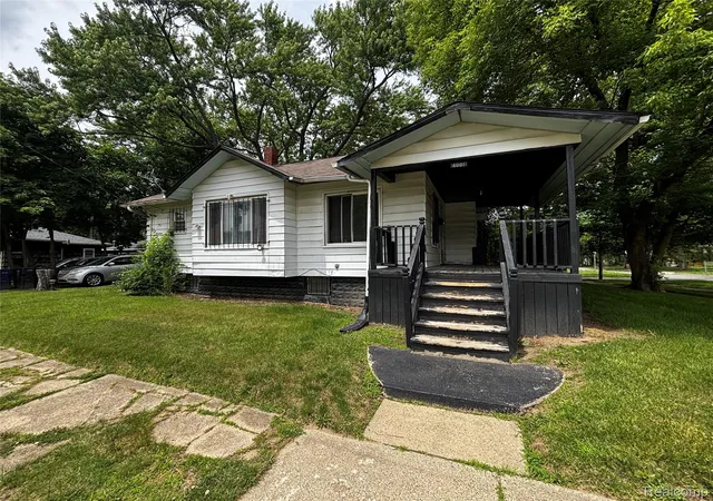 Photo 2 of Single family home for sale at 4001 Fleming Rd, Flint, MI 48504 | MLS# 20261062555 | Listing updated on 2026-08-10