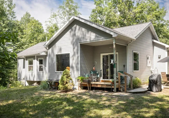 Photo 1 of Single family home for sale at 1854 Round Lake Rd, Interlochen, MI 49643 | MLS# 78080072104 | Listing updated on 2026-08-27