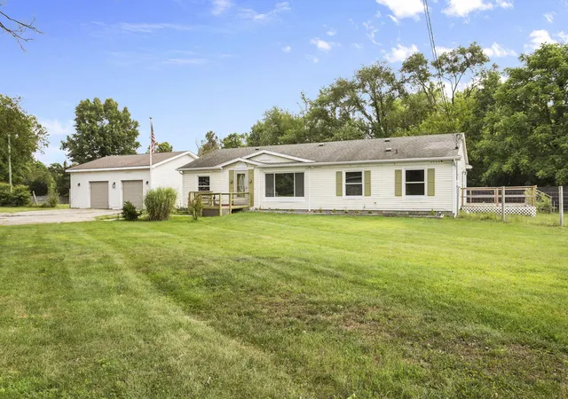 Photo 1 of Sale Pending at 70955 Ironwood Dr, Niles, MI 49120 | MLS# 69026041489 | Listing updated on 2026-09-09