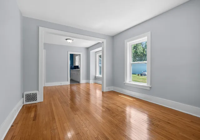Photo 4 of Single family home for sale at 132 Gilkison Ave, Kalamazoo, MI 49006 | MLS# 66026041490 | Listing updated on 2026-09-15