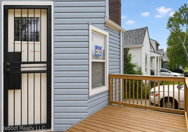 Photo 4 of Single family home for sale at 20025 Mccormick St, Detroit, MI 48224 | MLS# 20261062576 | Listing updated on 2026-09-28