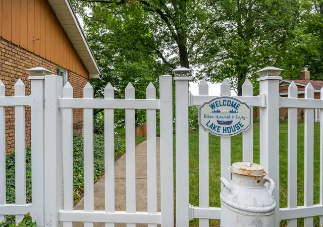 Photo 5 of Single family home for sale at 10476 Range Line Rd, Berrien Springs, MI 49103 | MLS# 69026041496 | Listing updated on 2026-08-12