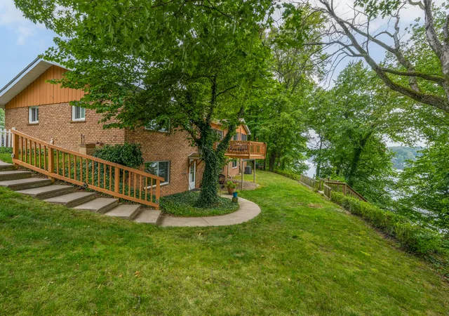 Photo 3 of Single family home for sale at 10476 Range Line Rd, Berrien Springs, MI 49103 | MLS# 69026041496 | Listing updated on 2026-09-11