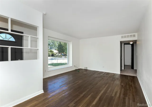 Photo 3 of Single family home for sale at 21763 Dexter Ct, Warren, MI 48089 | MLS# 20261062580 | Listing updated on 2026-09-14