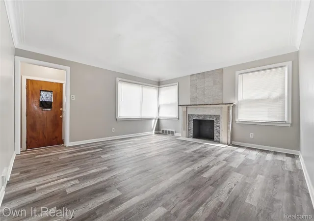 Photo 4 of Single family home for sale at 18283 Tracey St, Detroit, MI 48235 | MLS# 20261062582 | Listing updated on 2026-08-11