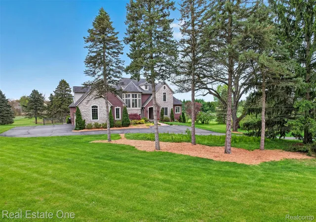 85th image of 60675 Pontiac Trl, New Hudson, MI 48165 | MLS# 20261062585