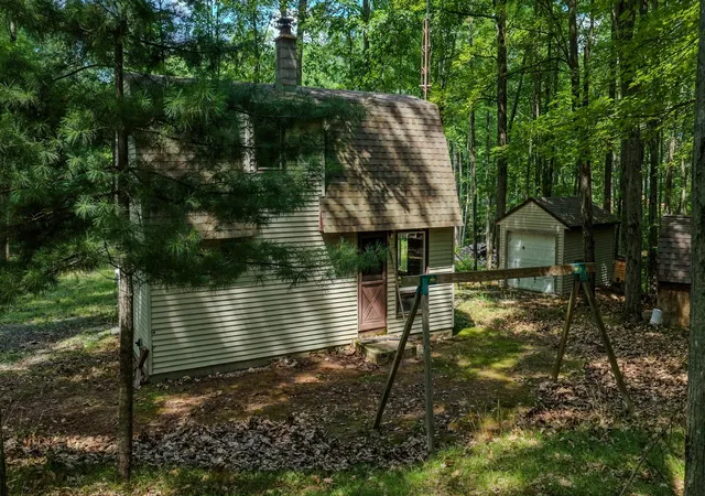 3rd image of 598 N M-37, Baldwin, MI 49304 | MLS# 64026041503