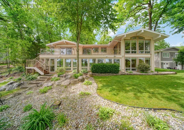 Photo 2 of Single family home for sale at 11901 Killarny Cir, Jerome, MI 49249 | MLS# 55026041507 | Listing updated on 2026-09-10