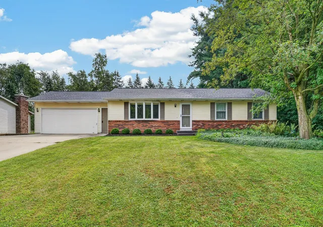 1st image of 5036 Lands End Dr, Kalamazoo, MI 49009 | MLS# 66026041508