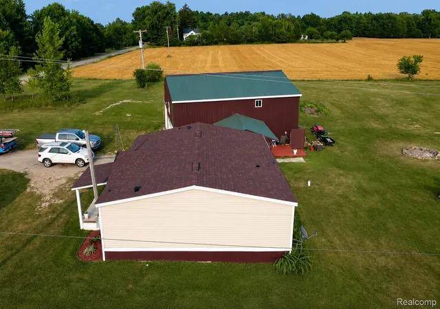 Photo 4 of Single family home for sale at 1010 Mcconnell Hwy, Charlotte, MI 48813 | MLS# 20261062593 | Listing updated on 2026-09-30