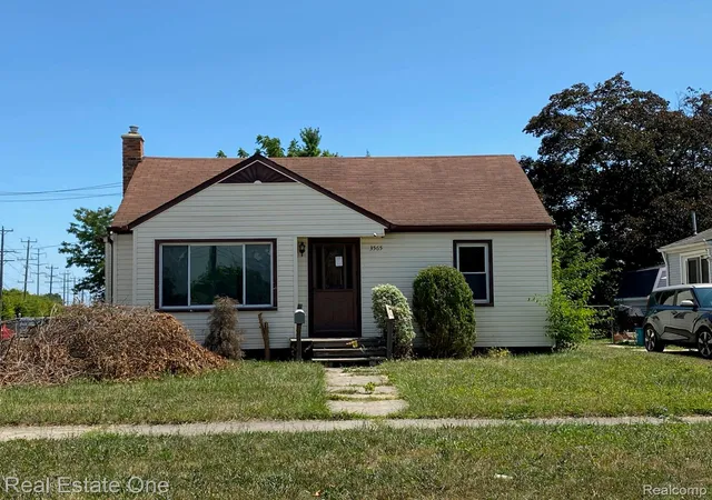 Photo 1 of Single family home for sale at 3565 Niagara St, Wayne, MI 48184 | MLS# 20261062595 | Listing updated on 2026-08-29