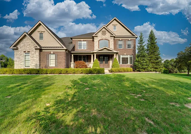 Photo 2 of Single family home for sale at 17486 Crestbrook Dr, Northville, MI 48168 | MLS# 81026041514 | Listing updated on 2026-08-20
