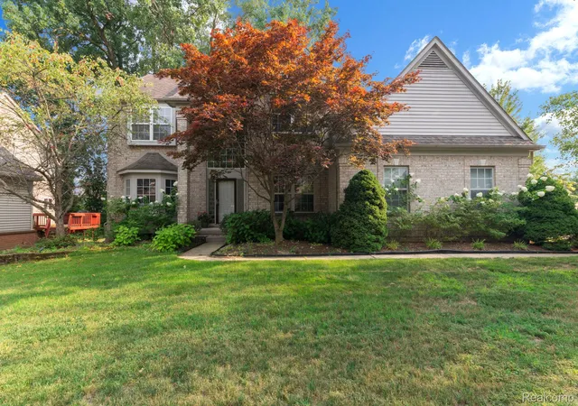 Photo 1 of Single family home for sale at 29309 Sunridge, Farmington Hills, MI 48334 | MLS# 20261062606 | Listing updated on 2026-08-31
