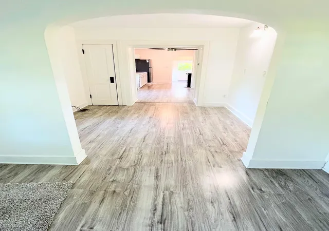 Photo 3 of Single family home for sale at 1146 Coolidge Ave, Benton Harbor, MI 49022 | MLS# 71026041517 | Listing updated on 2026-09-14